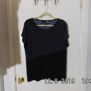 ANTTHONY XL Black stripped top